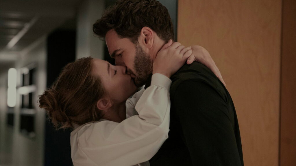 The Love Hypothesis – 3